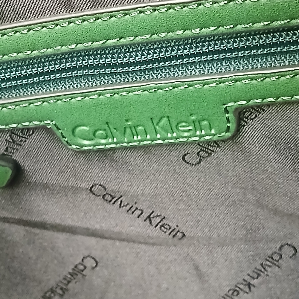 Calvin Klein Raffia Cut Out Hardware Tote - Picture 14 of 15